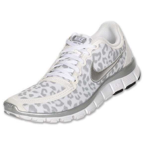 nike leopard print shoes
